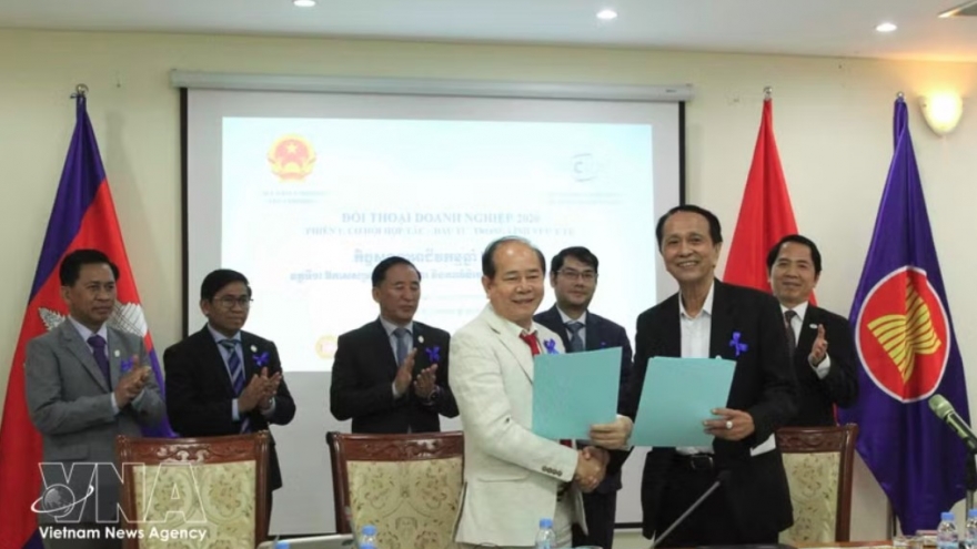 Vietnam, Cambodia seek stronger economic, investment cooperation